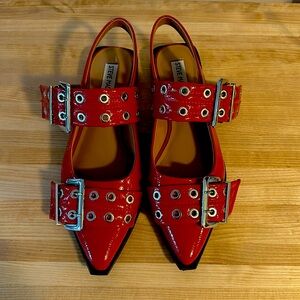 Steve Madden Graya Flats